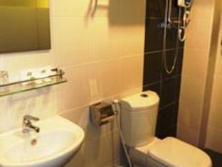 8 Days Boutique Hotel @ Mount Austin Jb Johor Bahru Exteriör bild